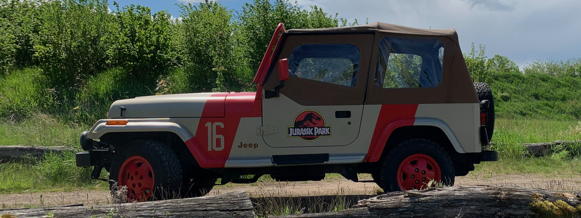 Die Ausstattung meines „Jurassic Park“-Jeeps: Nebelscheinwerfer des  „Sahara“-Modells · Jurassic Jeep